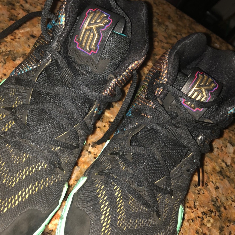Kyrie 4